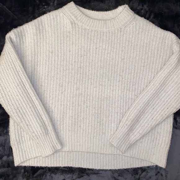 Aerie cream oversized sweater - Picture 2 of 5
